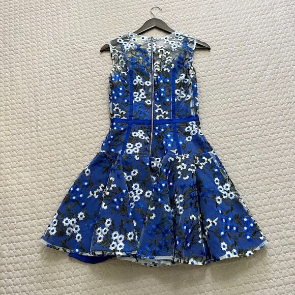 NWT $498 BRONX & BANCO Blue & White Floral Embroidered Mesh Cocktail Dress L 8 - Picture 8 of 12
